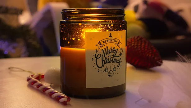how to remove a candle from a glass jar？