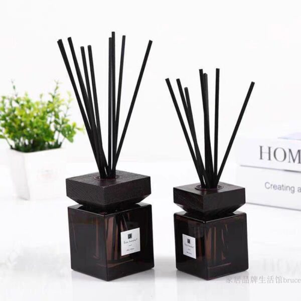 glass diffuser bottle