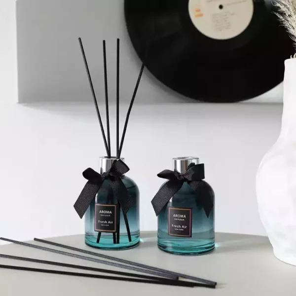 150ml Blue-Black Glass Diffuser Bottle - Image 2